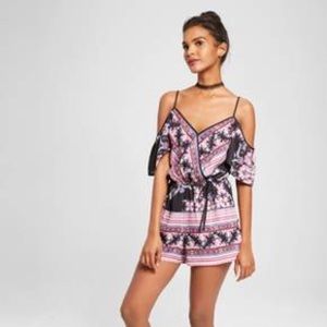 Xhiliration Cold Shoulder Floral Romper